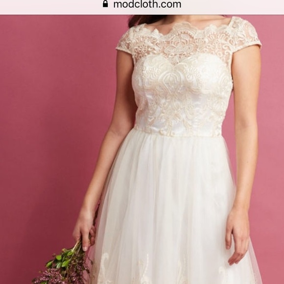 Ivory floral lace cap sleeve midi dress size 16 - Picture 3 of 4