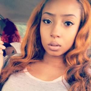 Meet your Posher, Tazia