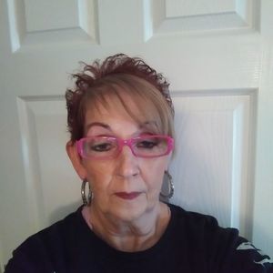 Meet your Posher, Linda lou