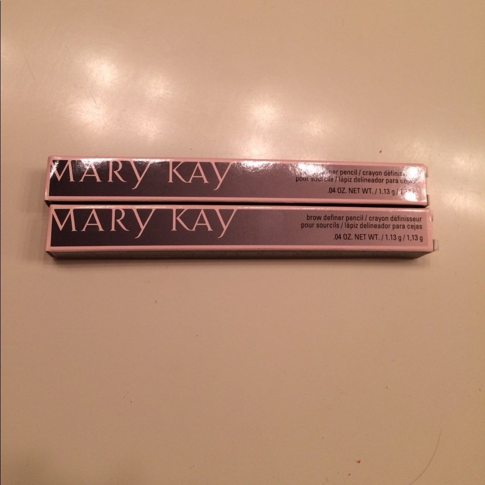 2 brunette brow definer pencils.