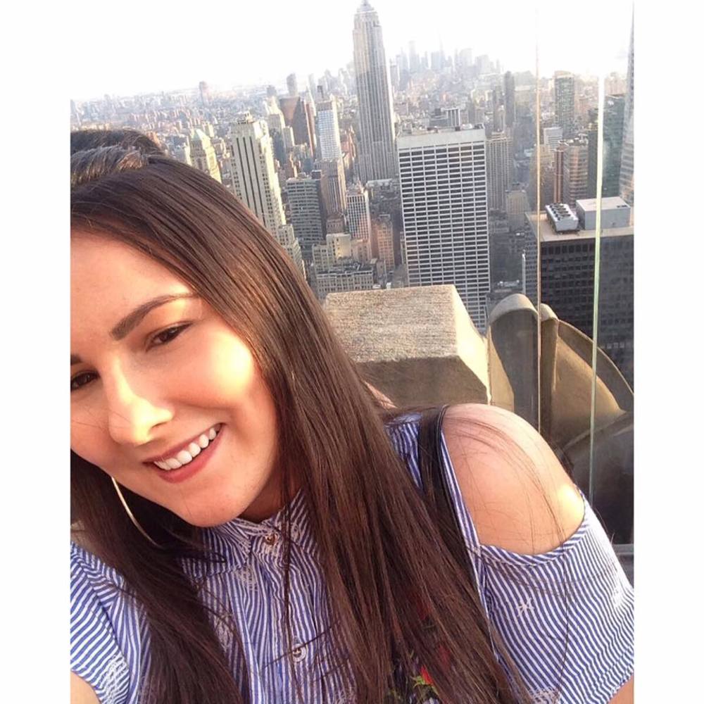 Meet your Posher, Thais