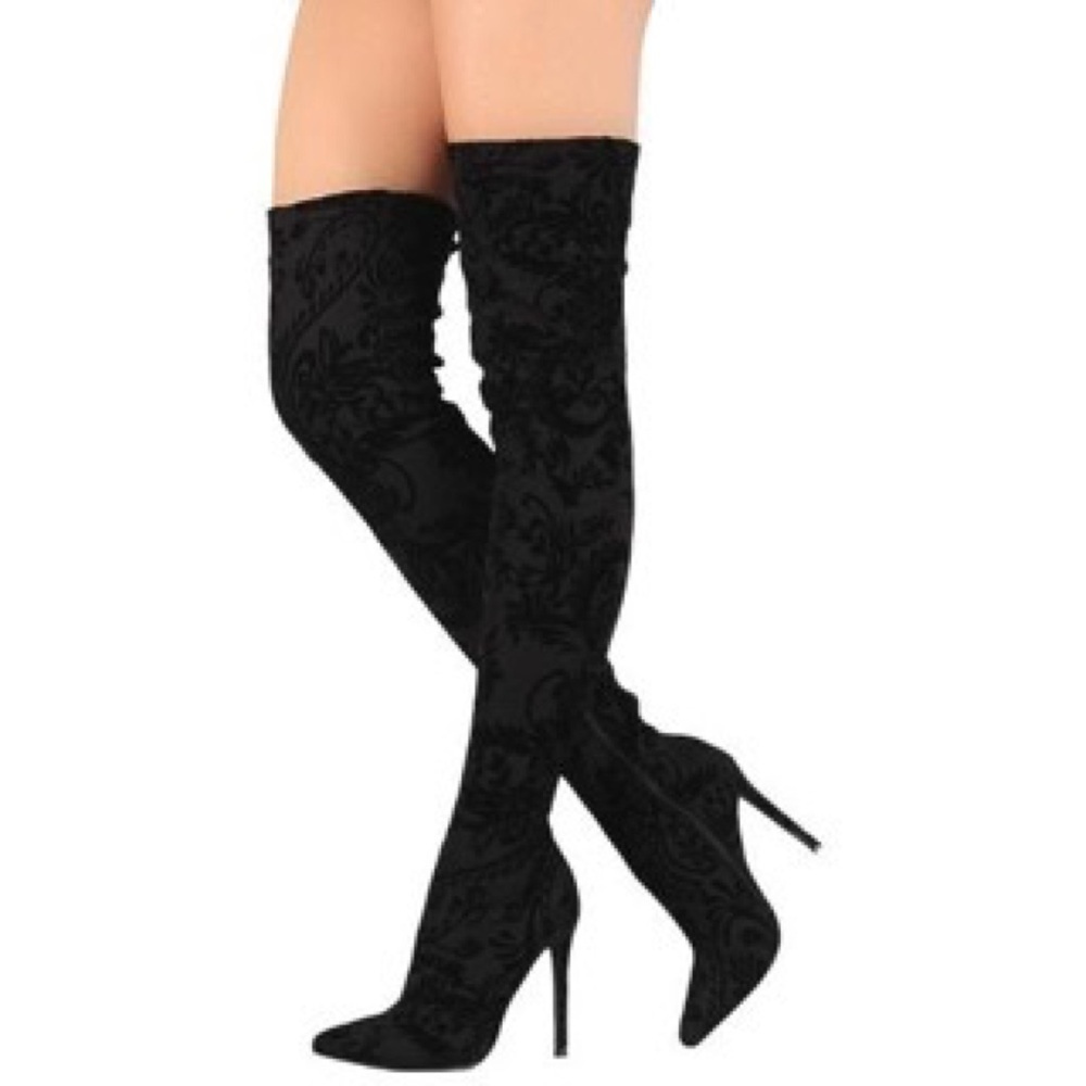🚨Only 1 Left🚨 Black Thigh High Stiletto Boots