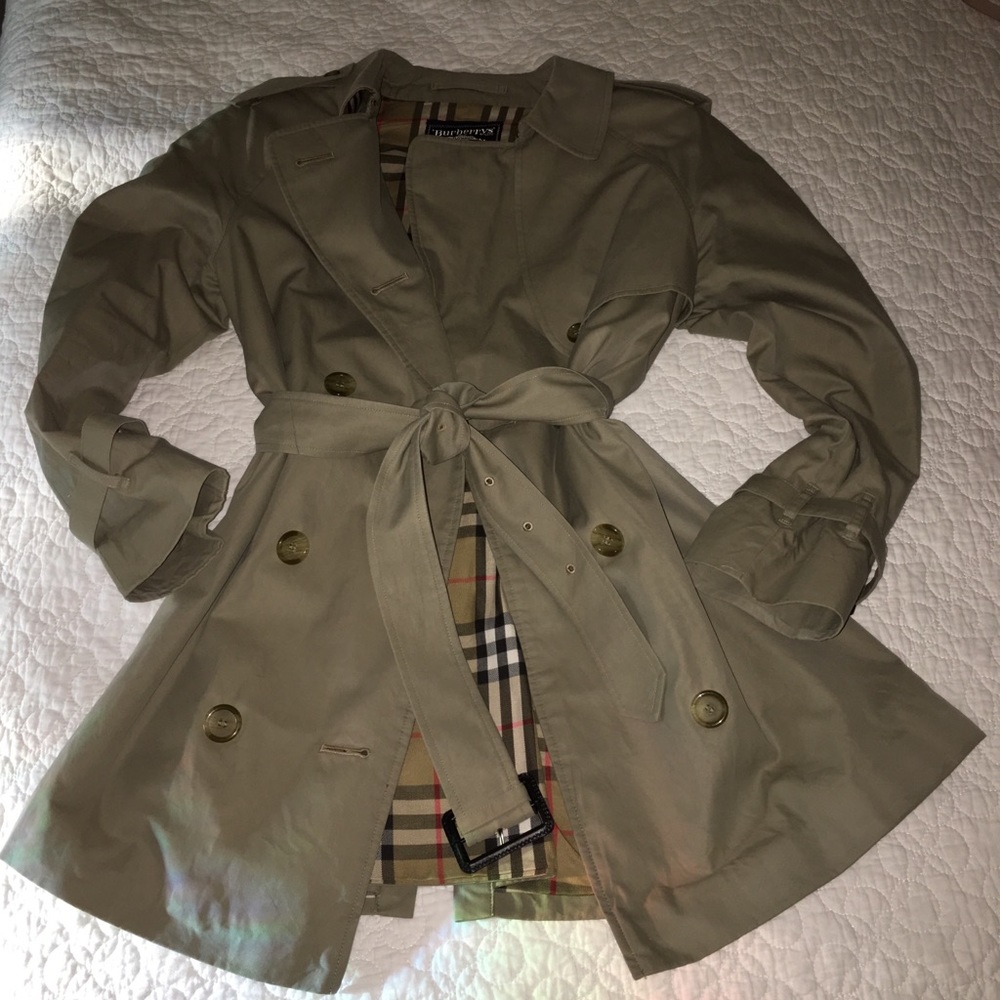 ❌SOLD❌Womens Burberry London Belted Trench Coat
