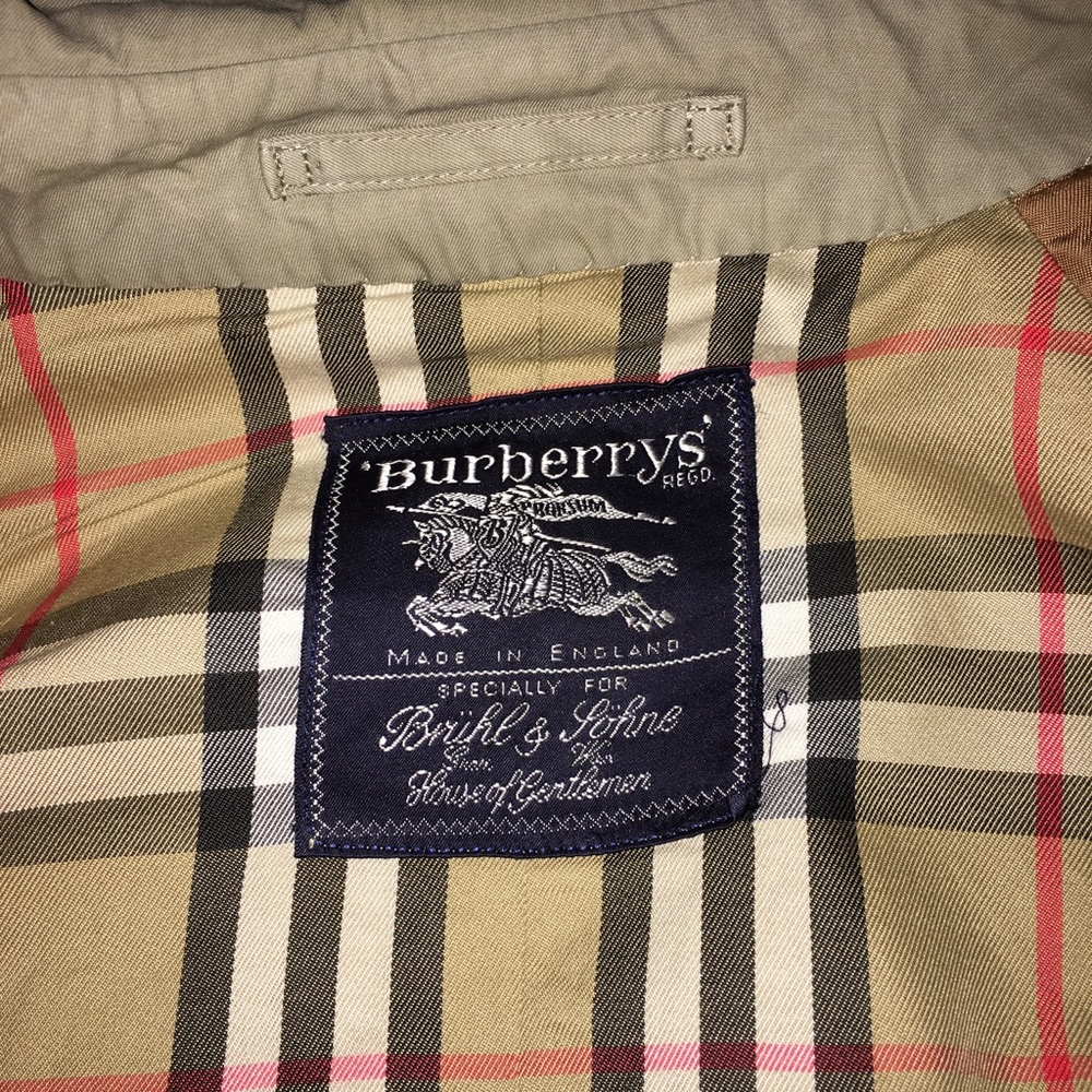 ❌SOLD❌Womens Burberry London Belted Trench Coat - Picture 6 of 8