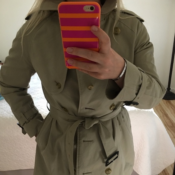❌SOLD❌Womens Burberry London Belted Trench Coat - Picture 3 of 8