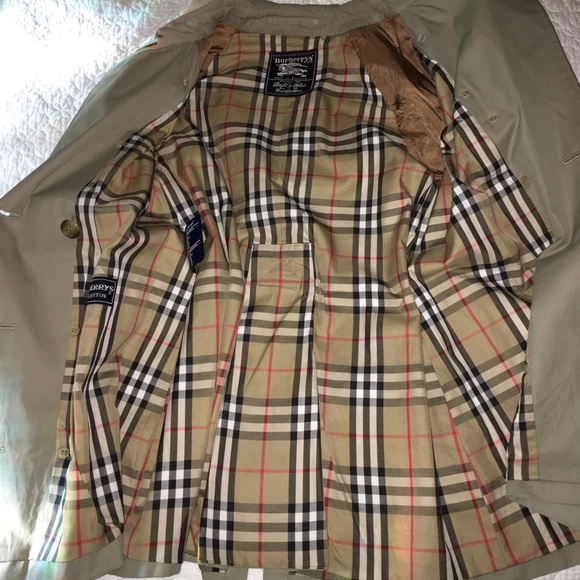 ❌SOLD❌Womens Burberry London Belted Trench Coat - Picture 4 of 8