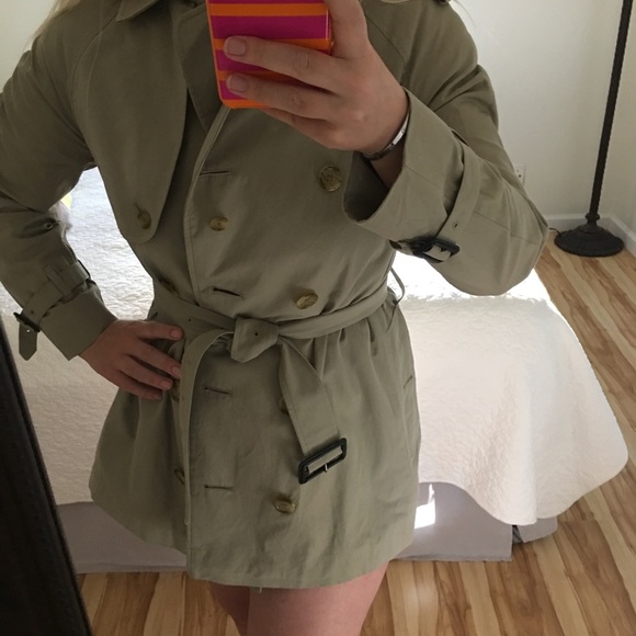 ❌SOLD❌Womens Burberry London Belted Trench Coat - Picture 7 of 8
