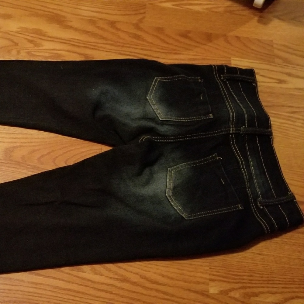 Jeans - Picture 2 of 3