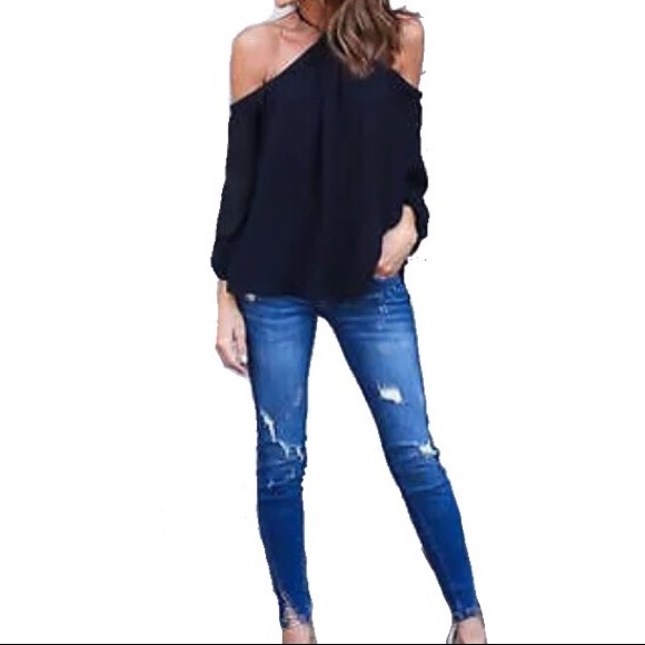 ❄️SALE❄️ Black Cold Shoulder Blouse - Picture 2 of 6