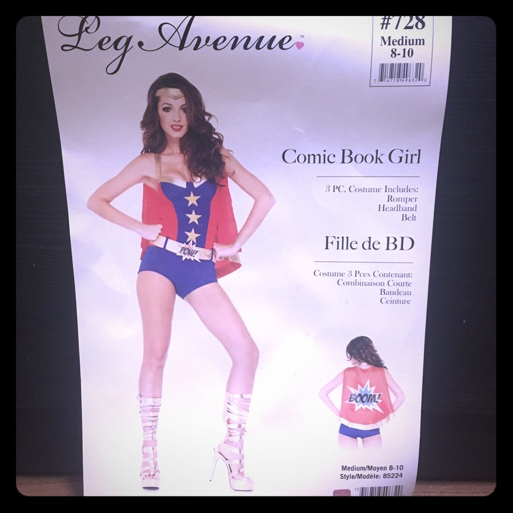 Super Hero Comic Book Girl ⭐️