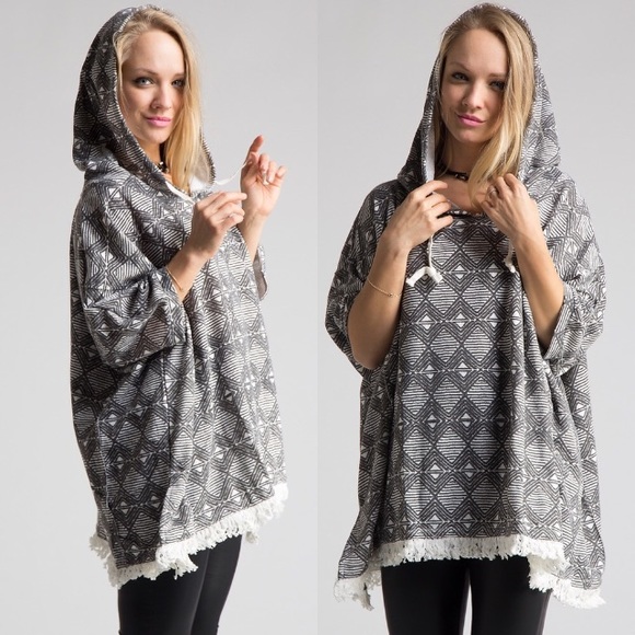 Paper Crane Tops - Aztec Print Boho Poncho/ Hoodie