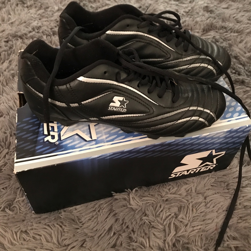 Men’s Starter Soccer ⚽️ Cleats.