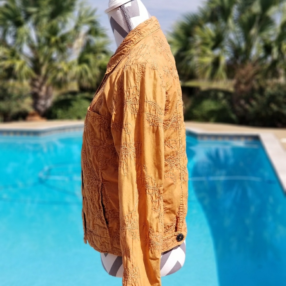 Jacket - Picture 6 of 8
