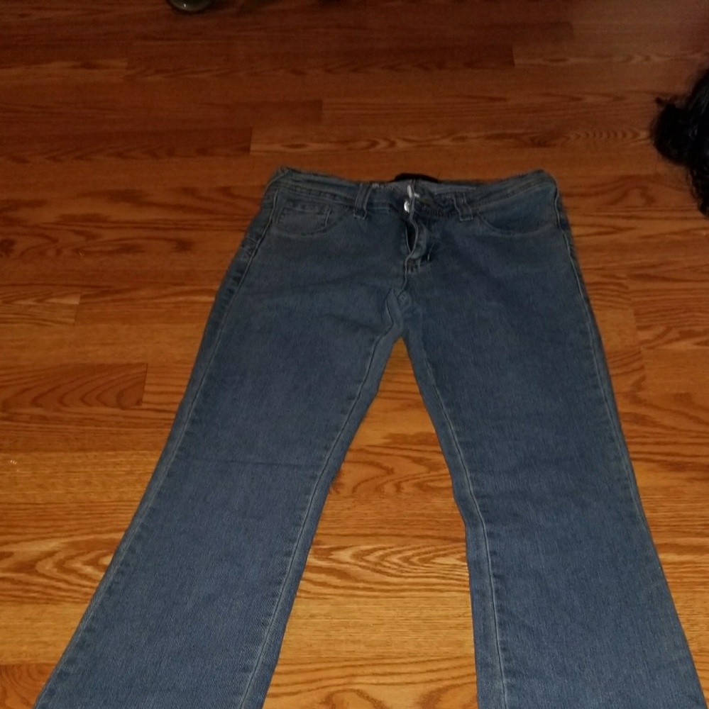 Jeans - Picture 2 of 3