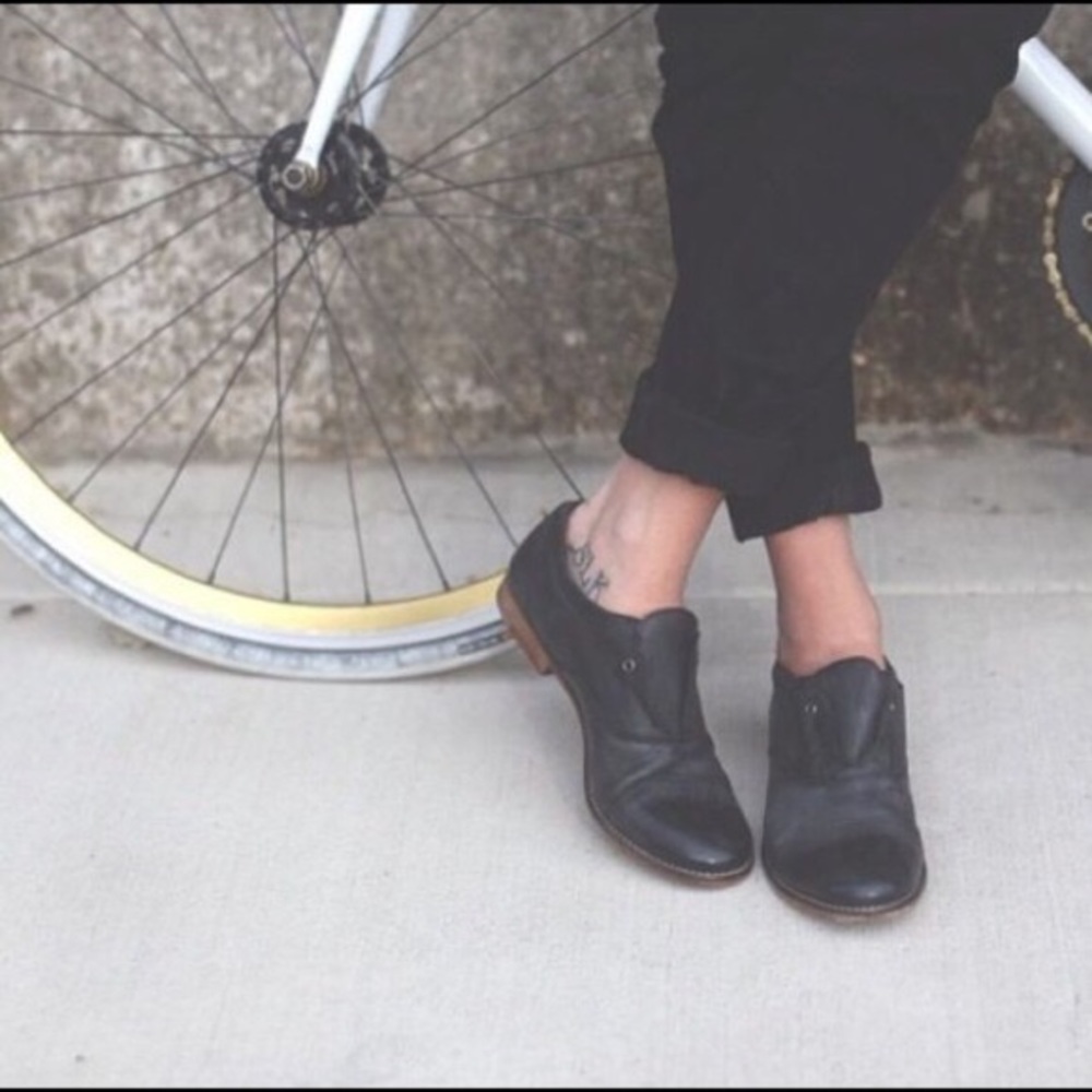 Free People Rogue Darby Laceless Oxfords