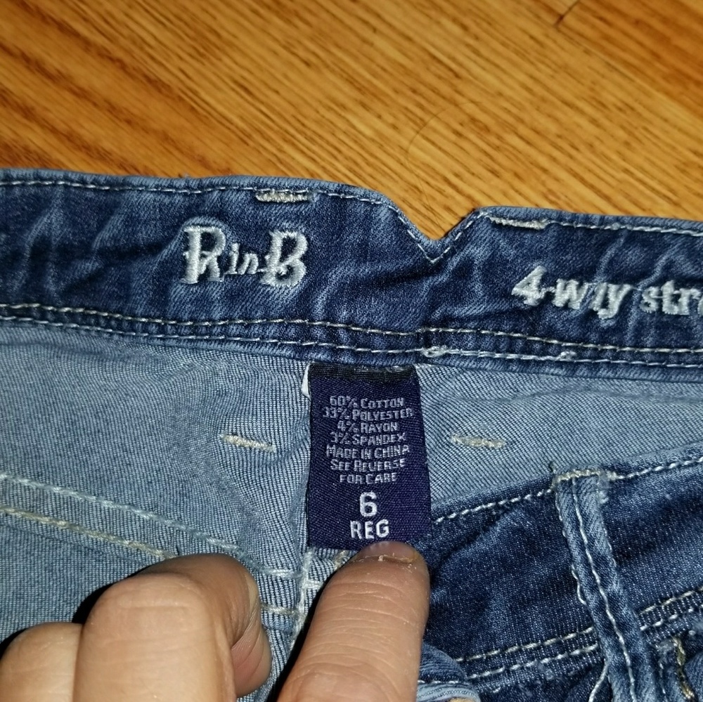 Jeans - Picture 3 of 3