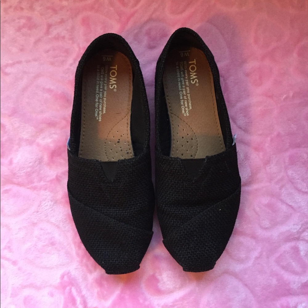 Toms