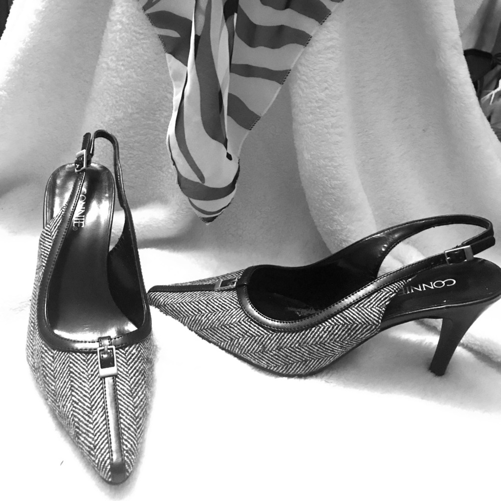 Ankle strap shoe