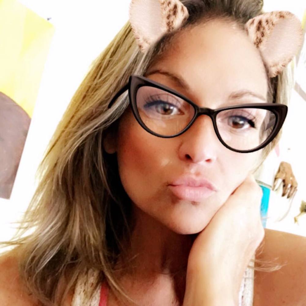 Meet your Posher, Suzanne