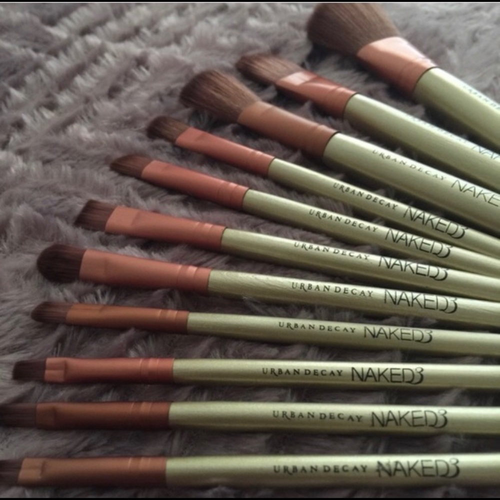 Urban decay brush set - Picture 3 of 3