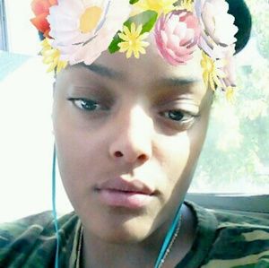 Meet your Posher, Daja