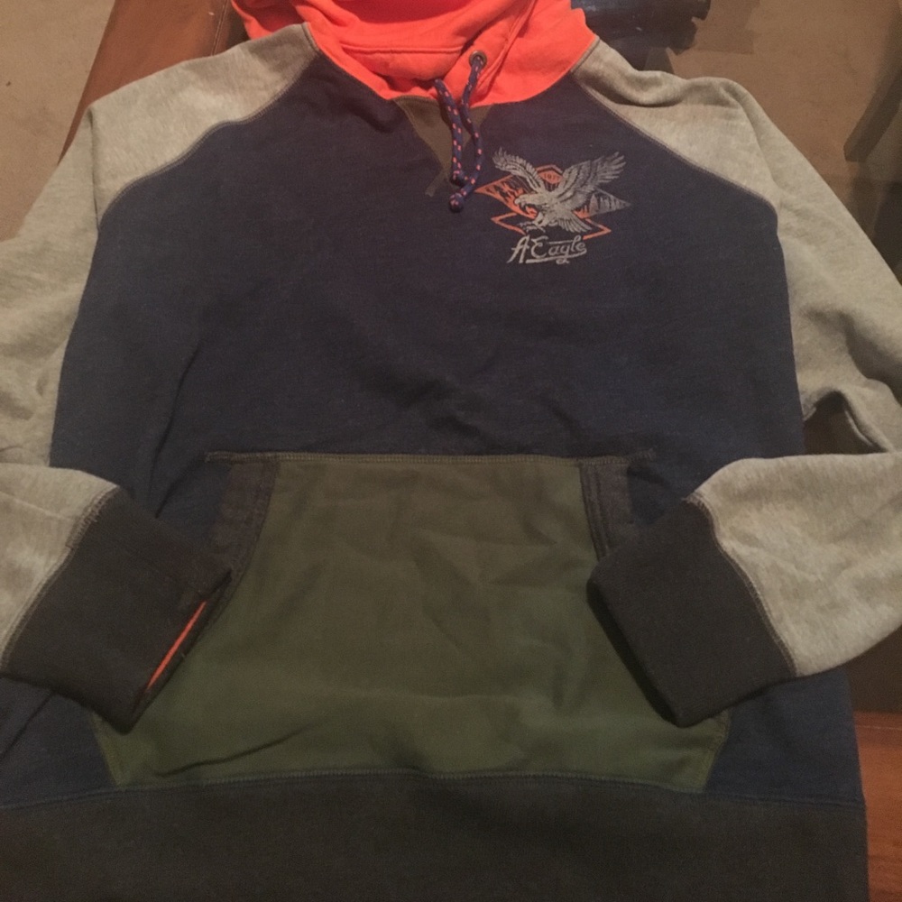 Sweatshirt