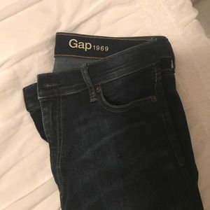 Resolution True Skinny Gap Jeans Size 30r