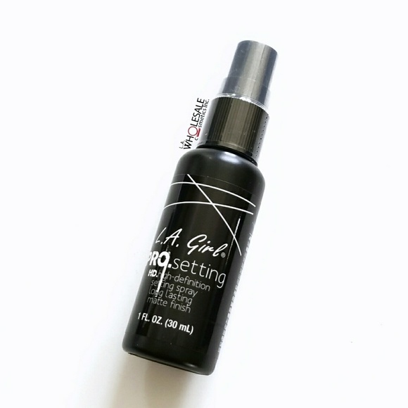 LA Girl Face Primer & Setting Spray - Picture 2 of 5