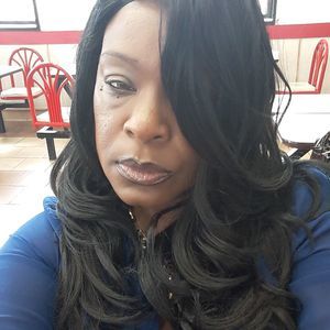 Meet your Posher, Tina