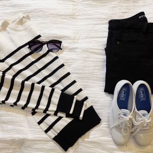 Forever 21 black and white sweater