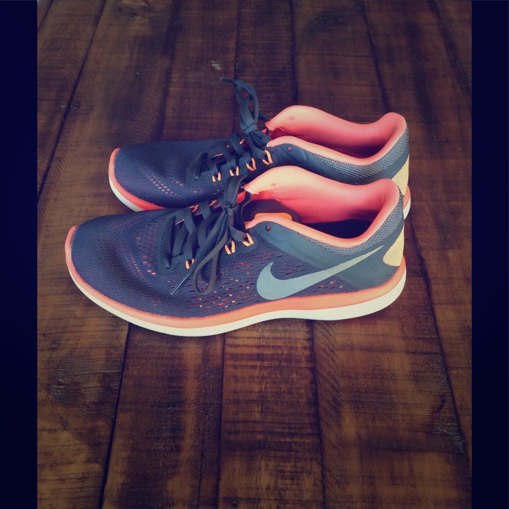 NIKE FLEX 2016 RUN