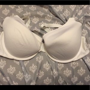 White Victoria's Secret bra size 40DD
