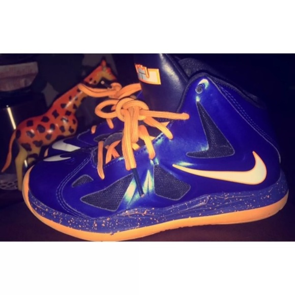 Nike Sneakers. - Picture 3 of 4