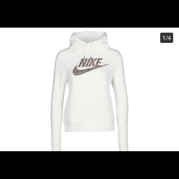 White Nike pullover hoodie - Picture 4 of 4
