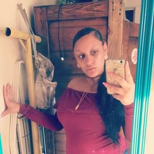 Meet your Posher, Karina