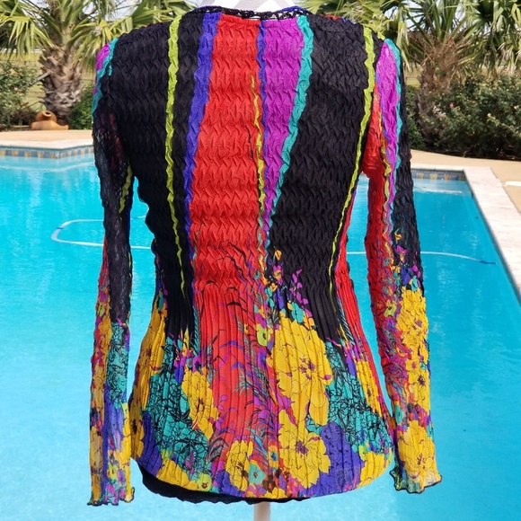 Top - Picture 4 of 6