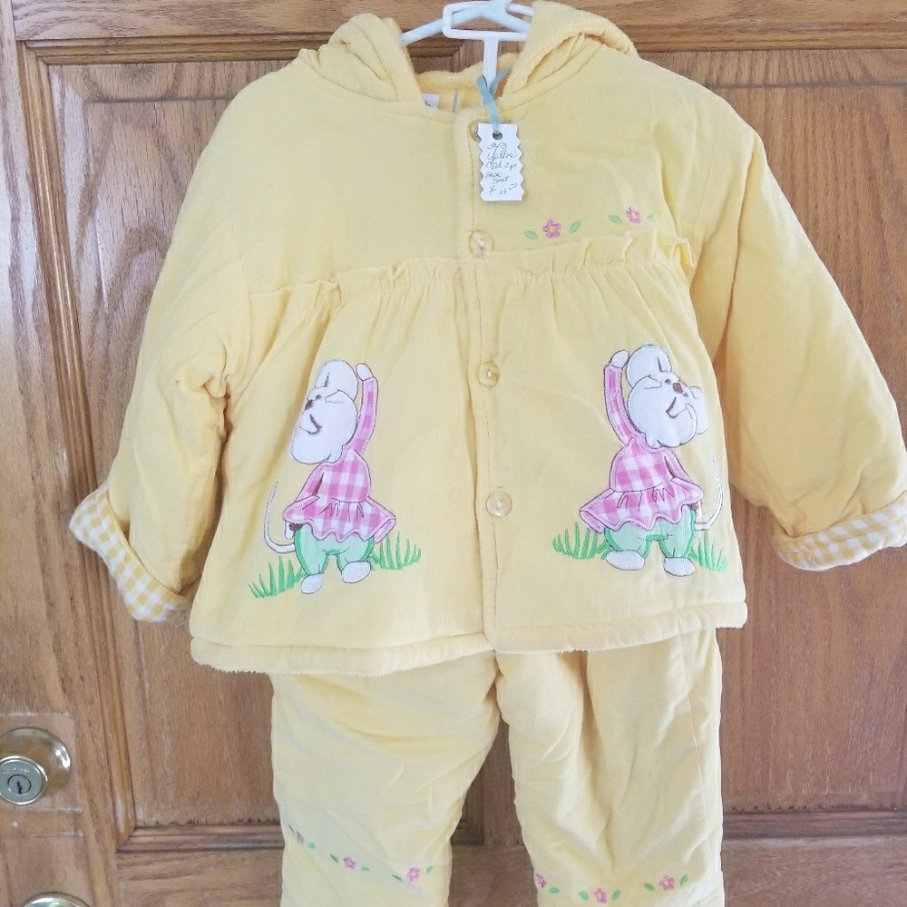 Adorable 2 piece coat set