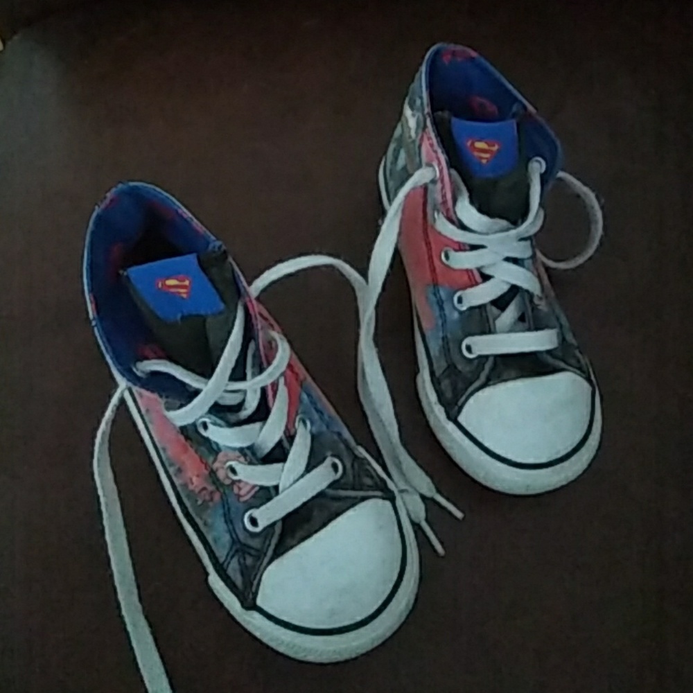 Superman Converse toddler size 10
