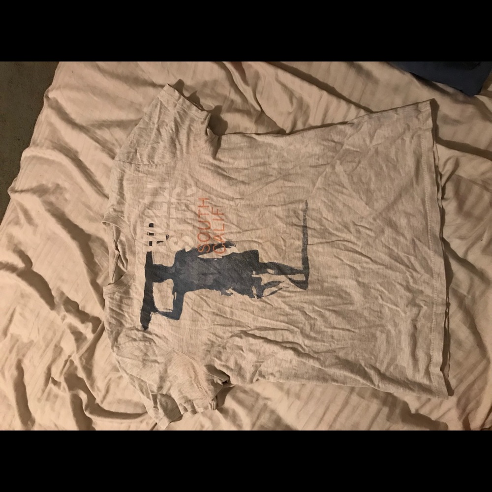 Men’s Hollister Tee