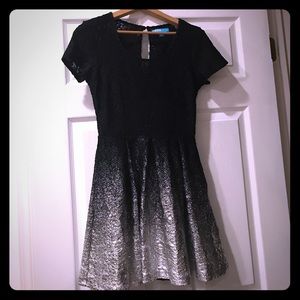 Sweet black lace/ silver bottom mini