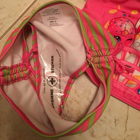 Bikini - Picture 2 of 3