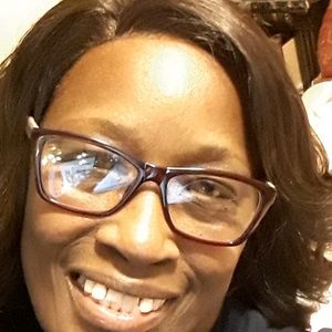 Meet your Posher, Brenda