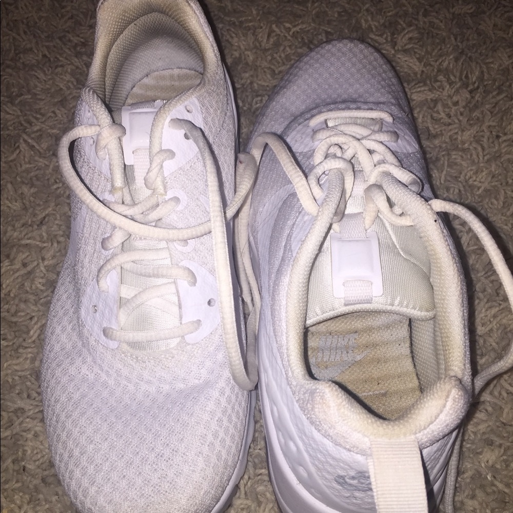 White nike Air!
