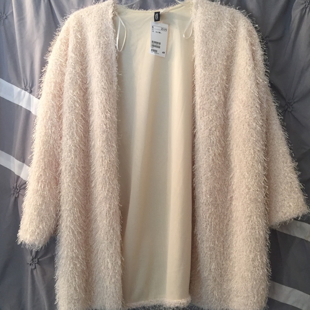 Cream Fuzzy Sweater Cardigan 🔴