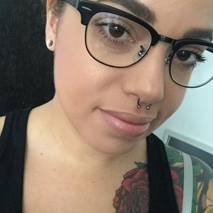 Meet your Posher, Marissa