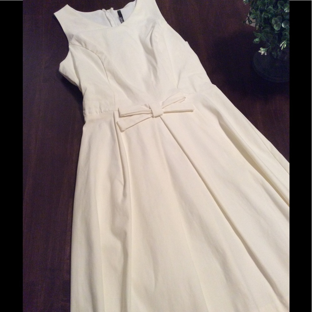 Ivory Lulus dress