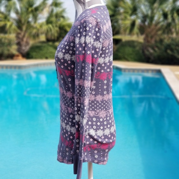 Top - Picture 6 of 7