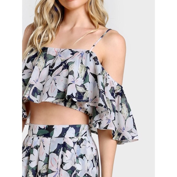 ☀️ Floral Crop Top & Maxi Shorts Set - Picture 3 of 8