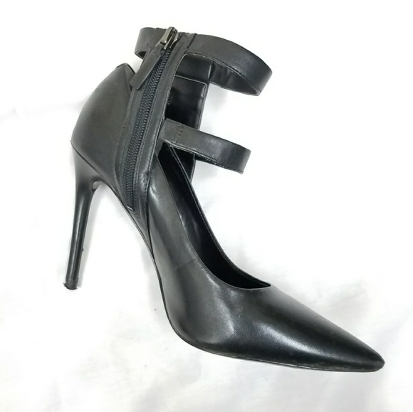 Kenneth Cole Black Heels - Picture 2 of 7