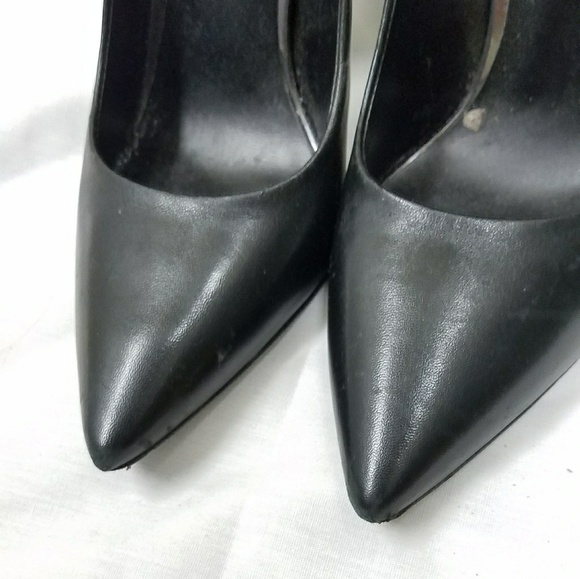 Kenneth Cole Black Heels - Picture 4 of 7